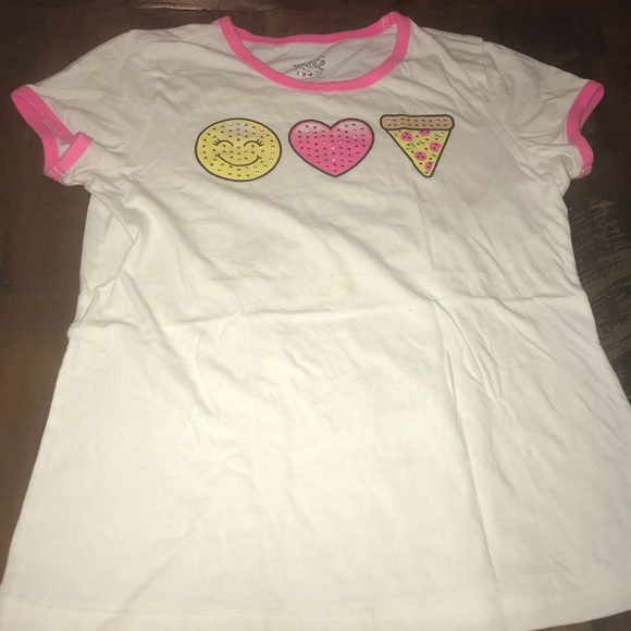 🎀 - Picture 2 of 3